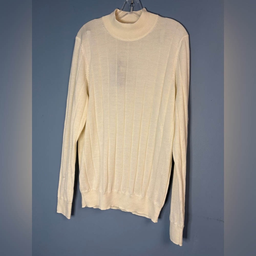 Joseph Abboud Women's Cream Crew Neck Sweater